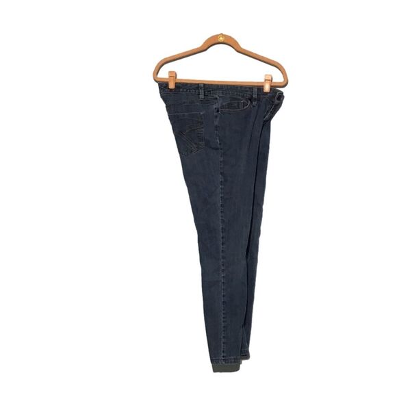 A.N.A. Modern Fit Women's Blue Ankle Jeans - Picture 8 of 11